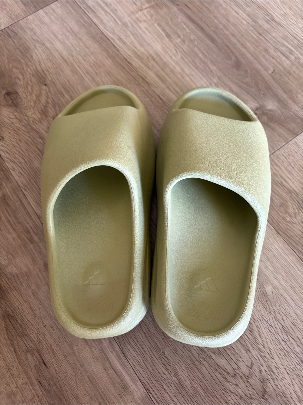 Preowned Yeezy slides- Size 6